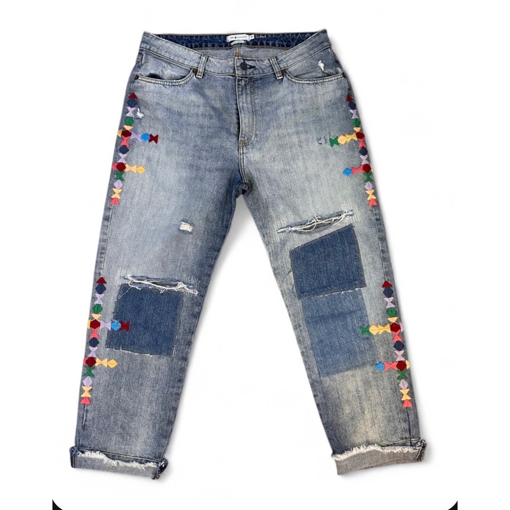 MM Vintage Boyfriend Jeans Light Wash Embroidered Distressed Patchwork 29